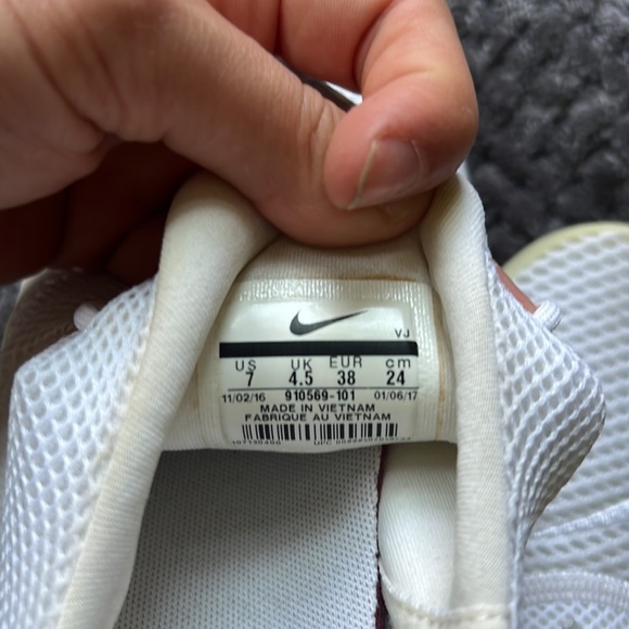 NIKE PRESTO FLY white - Picture 9 of 9